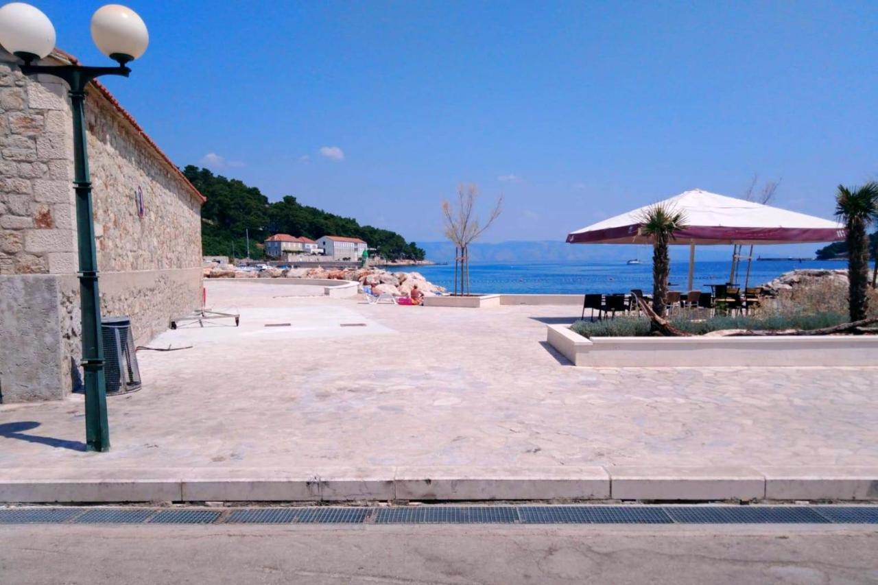 Apartments With A Parking Space Jelsa, Hvar - 8713 Jelsa  Ngoại thất bức ảnh