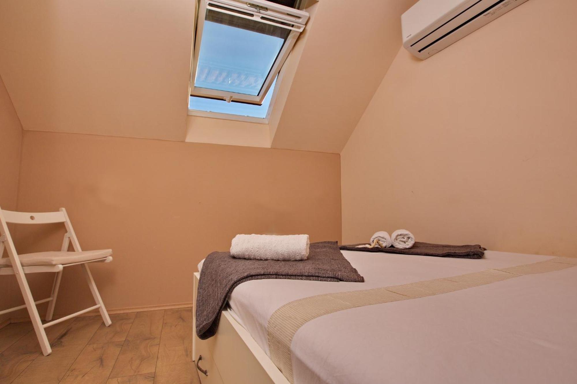 Apartments With A Parking Space Jelsa, Hvar - 8713 Jelsa  Phòng bức ảnh